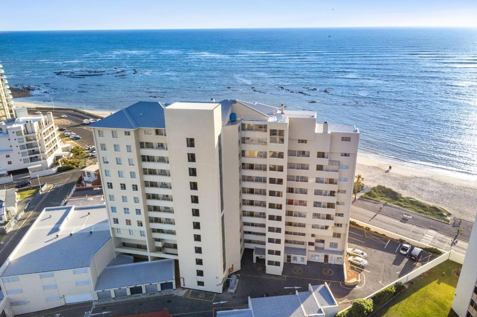 Searenity Views By Host Agents * Cape Town