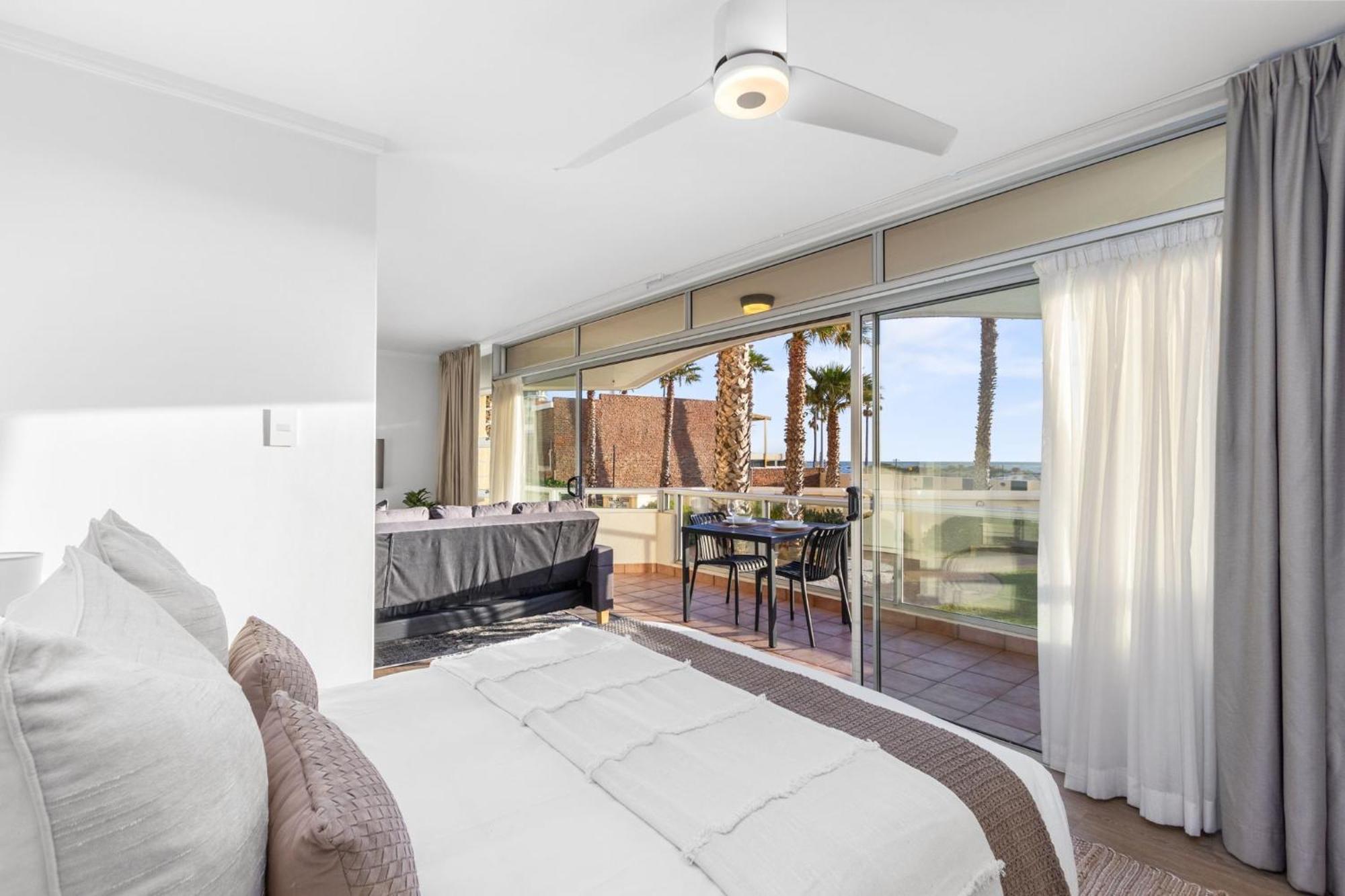 Searenity Views By Host Agents * Cape Town