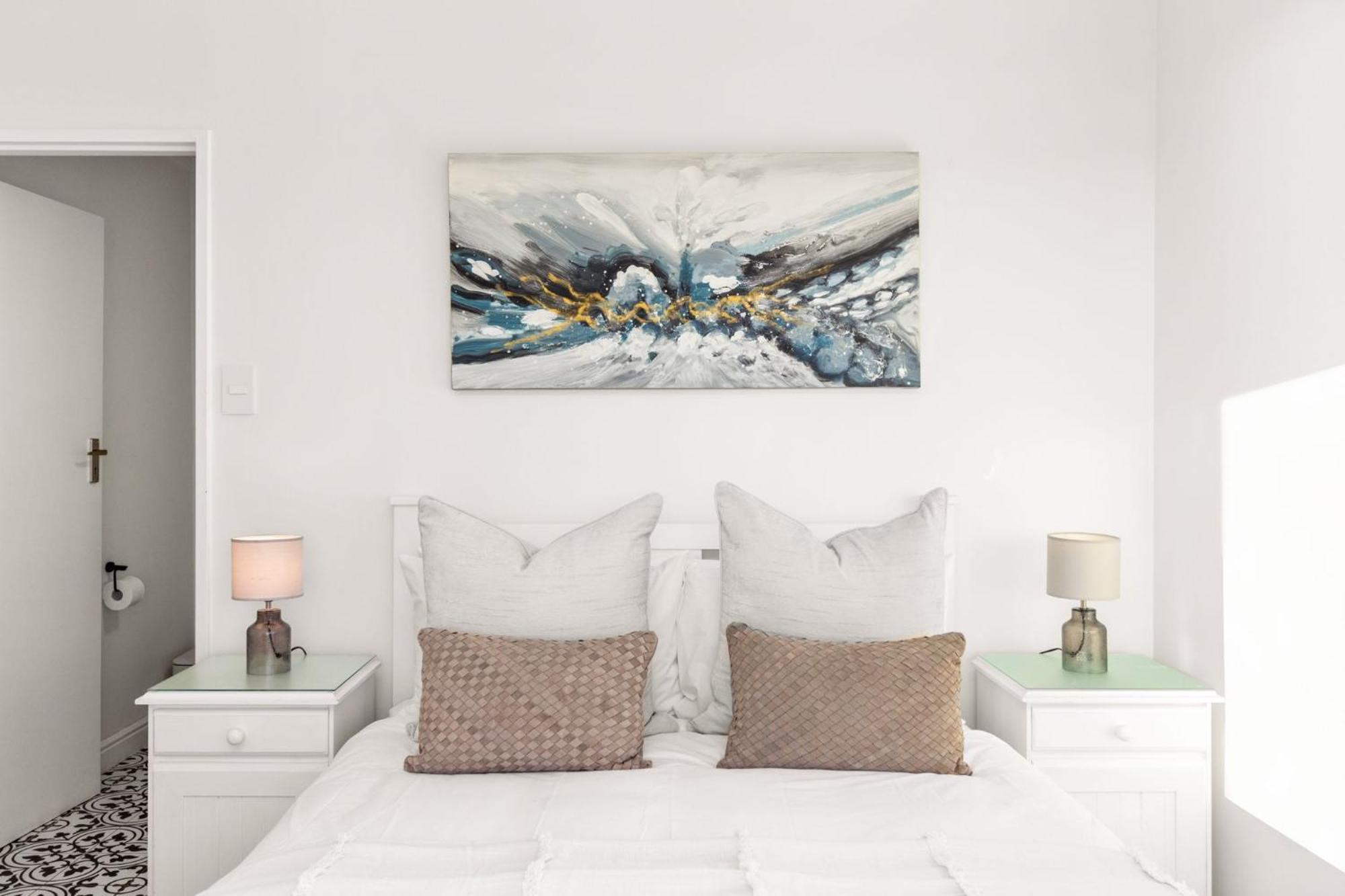 Searenity Views By Host Agents Apartment
